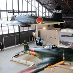 九七式艦上攻撃機（上）と紫電改の実物大模型＝ｓｏｒａかさい