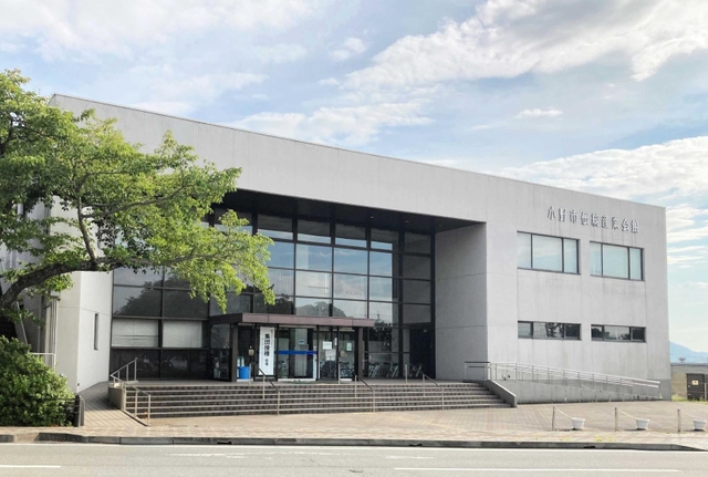 ４回目の集団接種会場となる市伝統産業会館＝小野市王子町