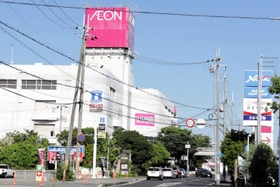 最高路線価が横ばいとなった県道正法寺三木停車場線＝三木市大村