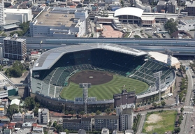 阪神甲子園球場＝西宮市