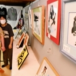 障害者の書や絵画を販売している会場＝西脇市西脇