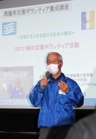 コロナ下でのボランティア活動などについて語る高橋守雄さん＝西脇市和布町