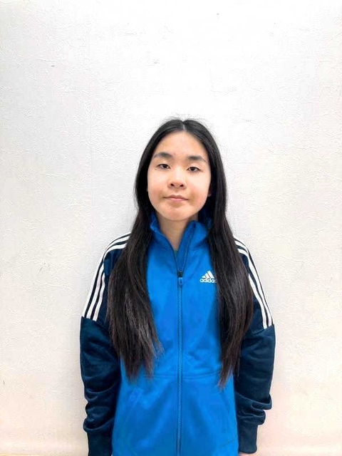 髪をカットする直前の島村大輝さん（島村有香さん提供）