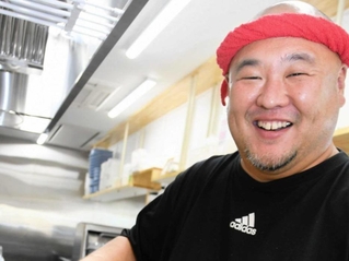 大阪で展開していた３店舗を畳み、加西市に新店を構えた桐谷尚幸さん＝加西市北条町西高室