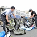 自転車を組み立てサイクリングへ＝小野市粟生町