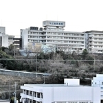 ４月から常勤医師が７人減る予定の市立加西病院＝加西市北条町横尾１