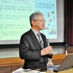 特別講演する神戸大副学長の奥村弘さん＝コミセンおおべ