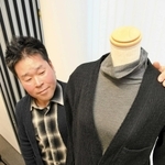 オリジナル生地「流風織」を武器に、海外展開を目指す橋本裕司さん＝多可町中区茂利