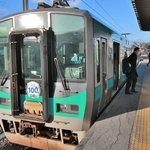 沿線住民の足として地域を支えてきた加古川線＝西脇市野村町