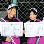 全国大会へ勝ち進んだ堀愛七さん（左）と藤井曖奈さん＝西脇市坂本