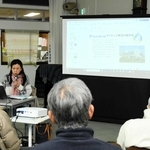 フリージャーナリストの幸田泉さんが開いた報告学習会＝西脇市鹿野町