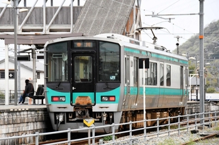 ＪＲ加古川線の車両＝西脇市内（資料写真）