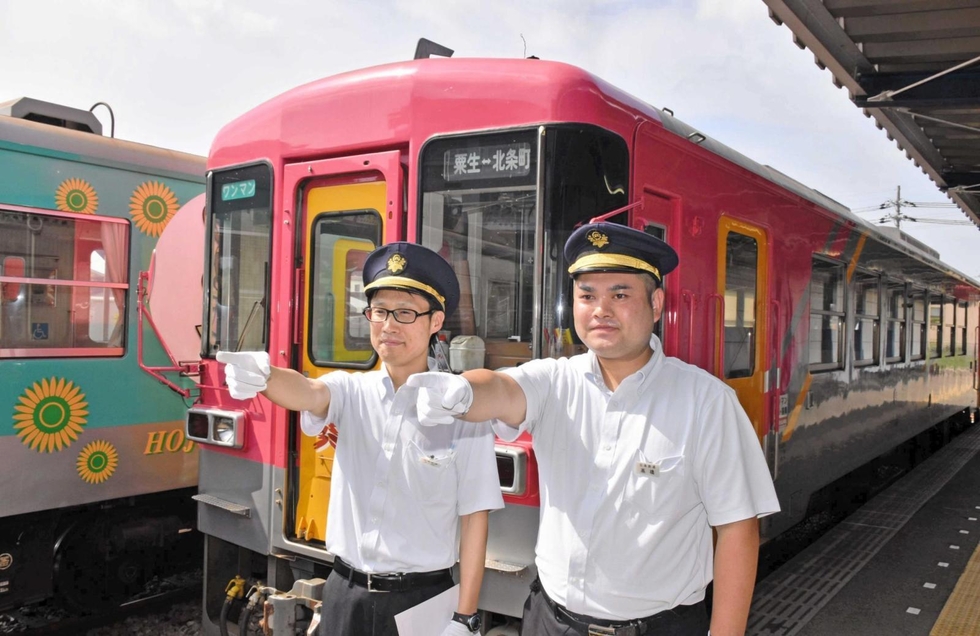 北条鉄道に運転士2人誕生 鉄道好きの高橋さんと元警察官の入江さん 初