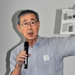 「倒れたその場で胸を押して」と呼びかけた桐淵博さん＝コミセンおの