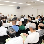 多可町長選、町議選の立候補予定者らの陣営が出席した説明会＝多可町役場