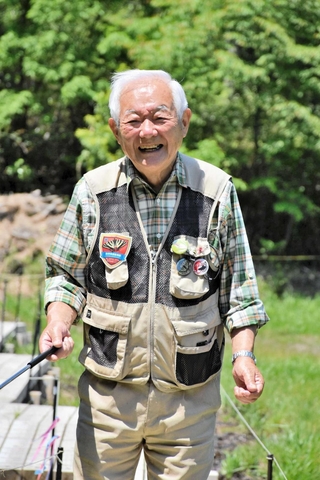 あびき湿原保存会会長の山下公明さん＝加西市網引町