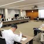西脇中学校と西脇東中学校の統合準備委員会＝西脇市役所