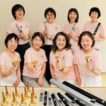 ３０周年記念コンサートを控えたティンカーベルのメンバー＝西脇市鹿野町