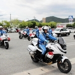 国道175号で死亡事故増、小野署など6署と県警交通機動隊が「抑止隊」発足　西脇で発隊式