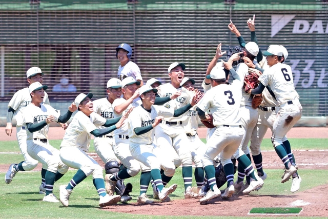 世界的に有名な 新着】高校野球兵庫大会、全153チームの選手名鑑 その他