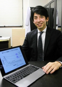 膵がん精密検診について語る児玉裕三主任教授＝神戸市中央区楠町７