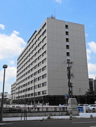 神戸海上保安部が入る神戸第２地方合同庁舎＝神戸市中央区