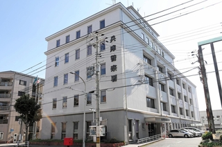 兵庫県警兵庫署＝３０日午後２時３６分、神戸市兵庫区下沢通３