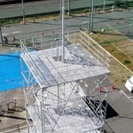 ミライト・テクノロジーズが開設した訓練用通信鉄塔施設＝神戸市東灘区向洋町西３