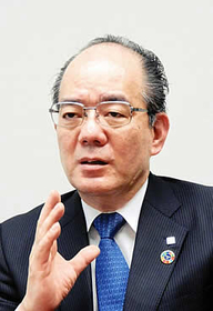 ひょうご経済 Next 経済 高齢者見守り型の店舗試行 池田泉州銀 鵜川頭取