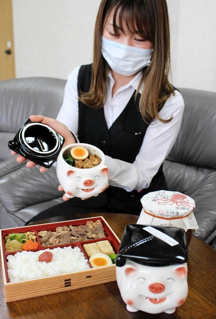 苦境が続く中、人気商品も復活した淡路屋の駅弁＝神戸市東灘区魚崎南町３