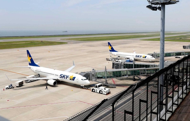 神戸空港＝神戸市中央区（資料写真）