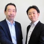 神戸市のマッチング支援を受け、事業を引き継いだソリッドソニックの久保貴弘社長（右）と、創業者の田中哲廣取締役（左）＝神戸市中央区港島中町６