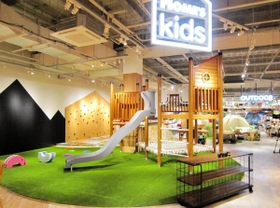 ２７日にオープンする「ツタヤ・ブックストア　ホームズ尼崎店」のキッズスペース＝２３日午後、尼崎市下坂部３