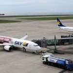 減便・運休が続く神戸空港。発着枠の最大運用は来春まで持ち越される公算が大きくなっている＝神戸市中央区