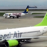 減便・運休が続く神戸空港。発着枠の最大運用は来春まで持ち越される公算が大きくなっている＝神戸市中央区