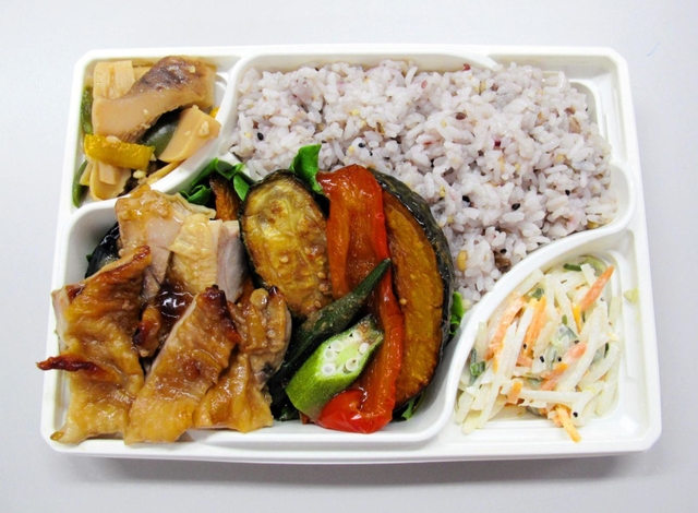 ゴロっとやさいとチキンステーキ