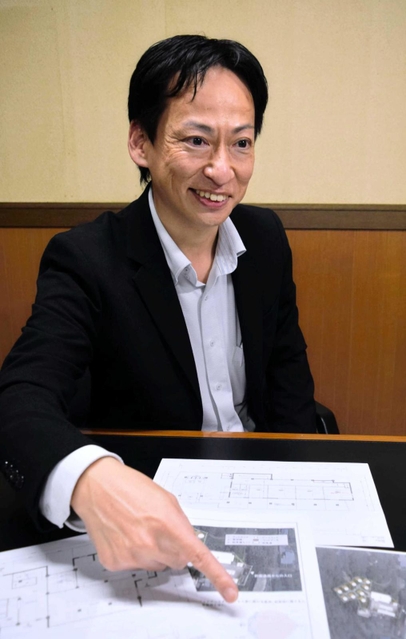 老朽化した保養所をグランピング施設に再生する計画を語る牛尾周平社長＝兵庫県福崎町西治