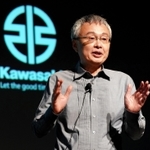 １０月１日に発足したカワサキモータースの事業方針説明会で登壇する同社の伊藤浩社長（川崎重工業提供）