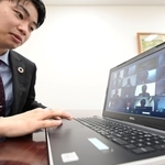 オンラインで実施されたみなと銀行の企業説明会＝１日午前、神戸市中央区多聞通２（撮影・秋山亮太）