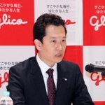 新社長に就任し会見する江崎悦朗氏＝大阪市西淀川区歌島４