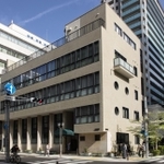 建て替えが決まった神戸銀行協会ビル。建築家長谷部鋭吉の意匠が光る。約７０年にわたって地元経済界の活動を支えてきた＝神戸市中央区江戸町（撮影・三津山朋彦）