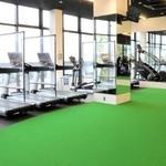 標高２５００メートル相当の低酸素環境を保てるトレーニングルーム＝大阪府吹田市岸部中５