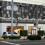 新館１階で今年６月下旬以降にオープンする高級ブランドの店舗イメージ（エイチ・ツー・オーリテイリング提供）