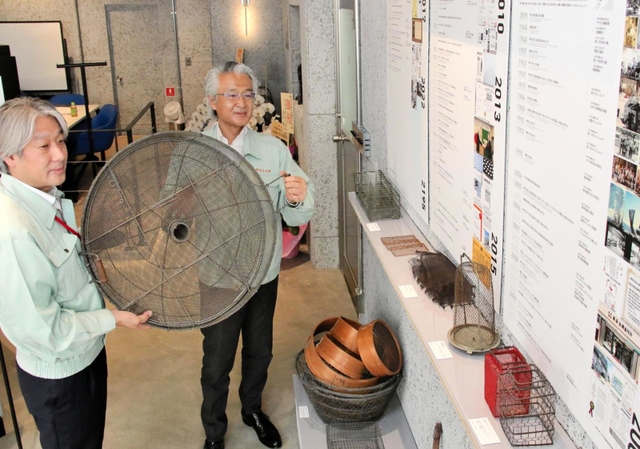 奥谷金網製作所の歴史を紹介する「ＯＫＵＴＡＮＩ　ＨＩＳＴＯＲＹ　ＭＵＳＥＵＭ」＝神戸市中央区相生町４