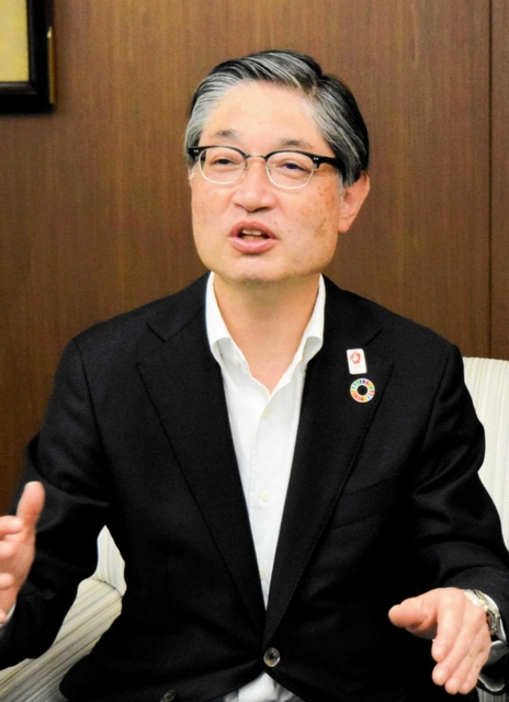 インタビューに応じる松岡健太郎・三菱ＵＦＪ銀行取締役専務執行役員＝大阪市中央区伏見町３