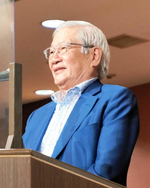 講演する五百旗頭真氏＝神戸市中央区、神戸ポートピアホテル