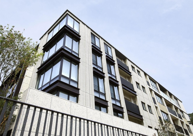 大和ハウス工業の高級マンション「プレミスト芦屋」の外観（同社提供）