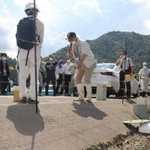 獣害対策のために「鉄鋼スラグ」で簡易舗装を施したあぜ＝姫路市夢前町宮置