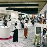 改装オープンする神戸阪急新館のモード系ファッション売り場。壁を減らし、開放感と一体感を演出する＝神戸市中央区小野柄通８（撮影・中西幸大）
