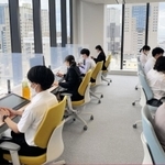 作画のためのパソコンが並ぶシンエイ動画神戸スタジオ＝神戸市中央区海岸通